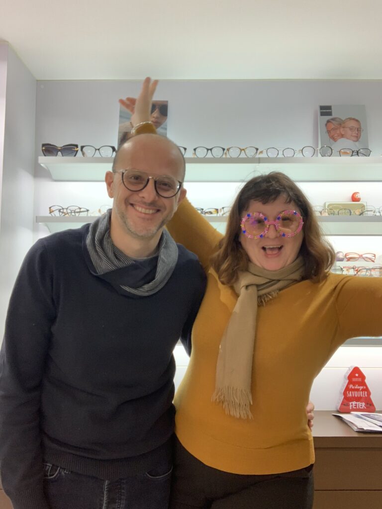 Daniel Oliva et Sophie JOANNY des opticiens diplomes d'etat pour vous conseiller dans votre choix de verres progressifs